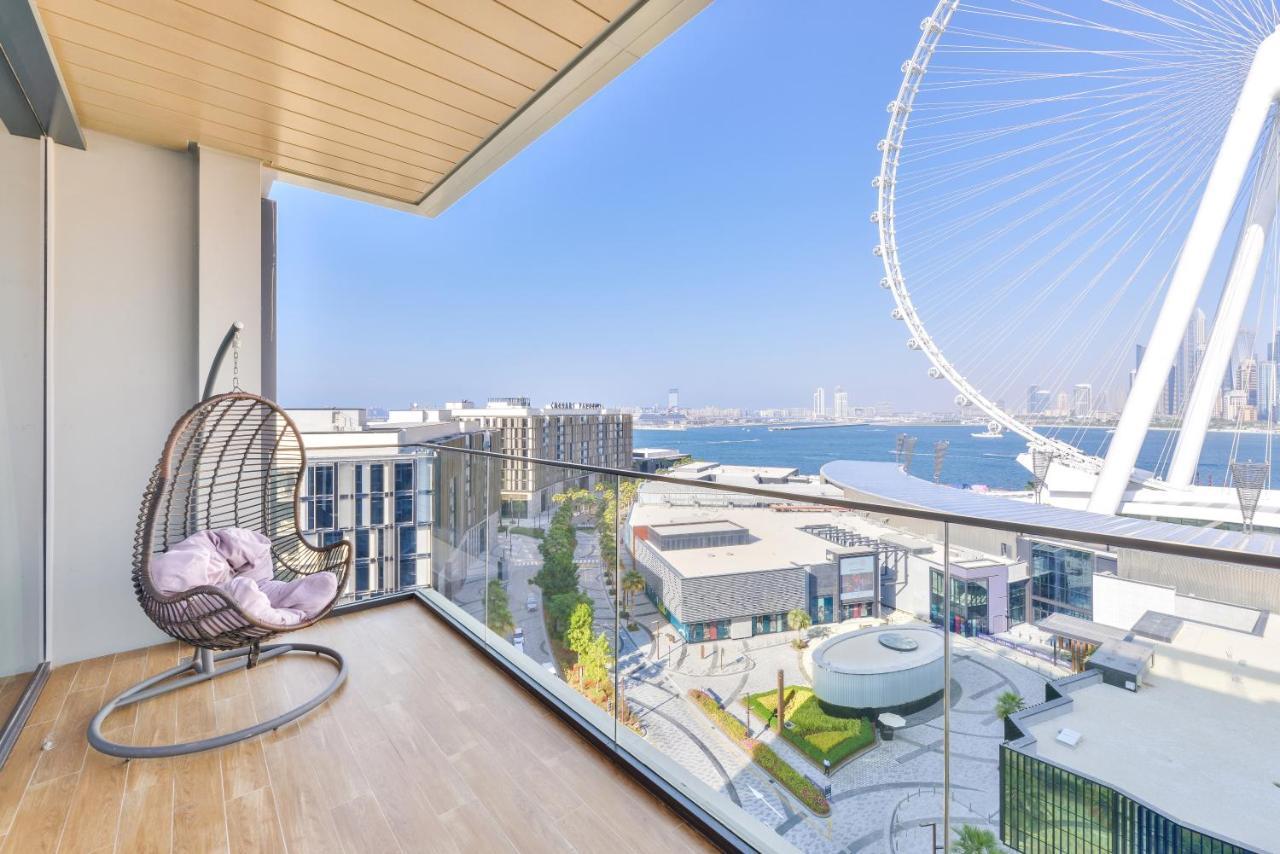 Luxury 2 Bedroom Beachfront Apt W Stunning Sea View ドバイ エクステリア 写真
